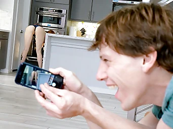 Creepshots of My Friends Ginger Mommy